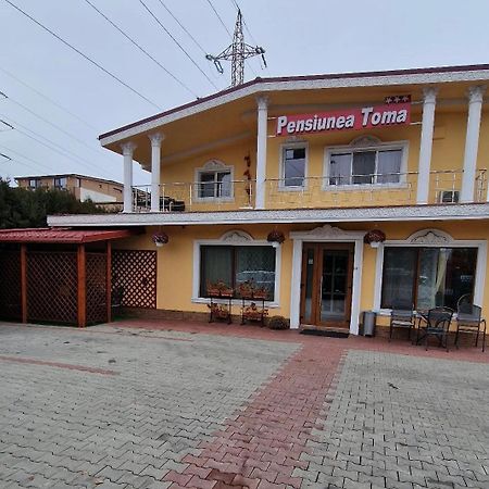 Pensiunea Toma Ploieşti Eksteriør bilde